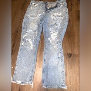 Ripped American Eagle mom Jeans